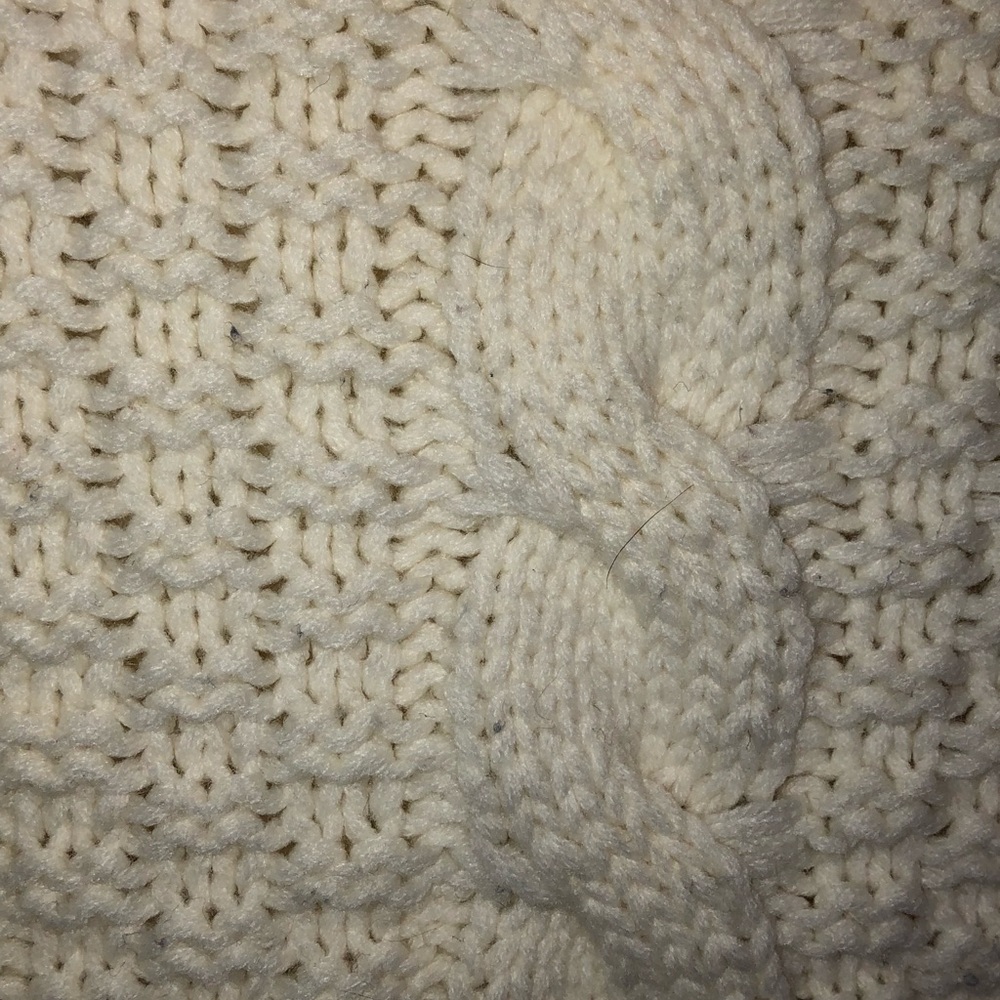 Cream sweater - Picture 3 of 3